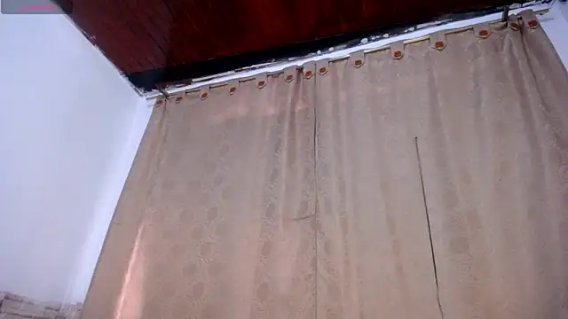 DaraKat18 online show from 14, 4, 2026