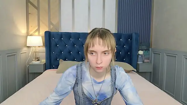 Beverly Gomes online show from 4, 10, 2025