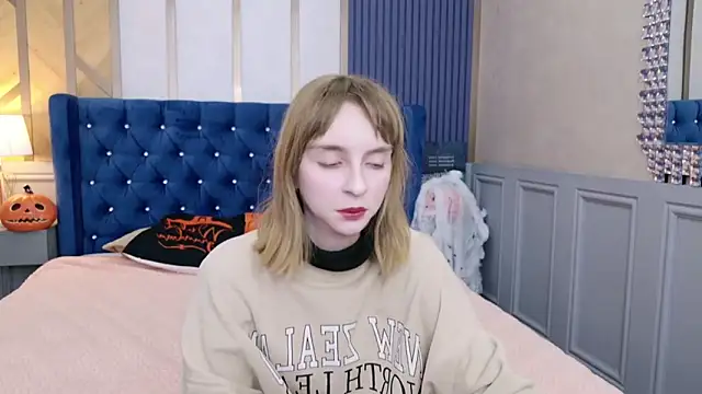 Beverly Gomes online show from 5, 11, 2025