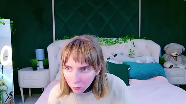 Beverly Gomes online show from 9, 10, 2025