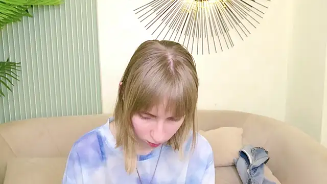 Beverly Gomes online show from 4, 10, 2025