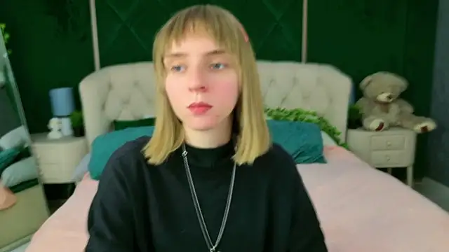 Beverly Gomes online show from 1, 10, 2025