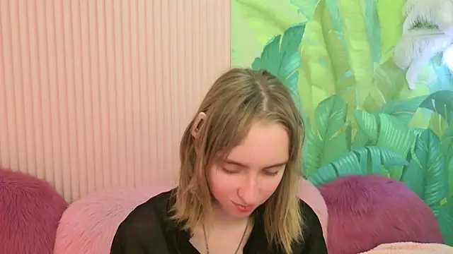 Beverly Gomes online show from 14, 9, 2025