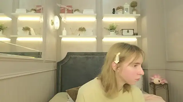 Beverly Gomes online show from 15, 9, 2025