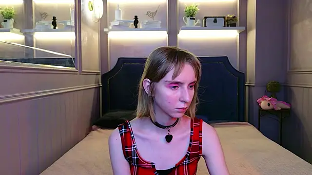 Snapshot of Beverly_Gomes chatting on 12, 7, 2026 Beverly Gomes online show from 12, 7, 2026