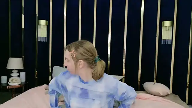 Beverly Gomes online show from 18, 9, 2025