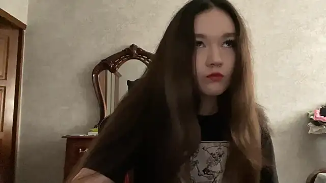 Pikmigirl18 online show from 11, 9, 2025