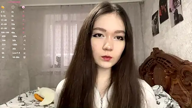 Pikmigirl18 online show from 26, 11, 2025