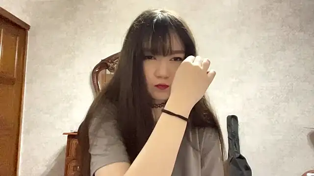 Pikmigirl18 online show from 17, 10, 2025