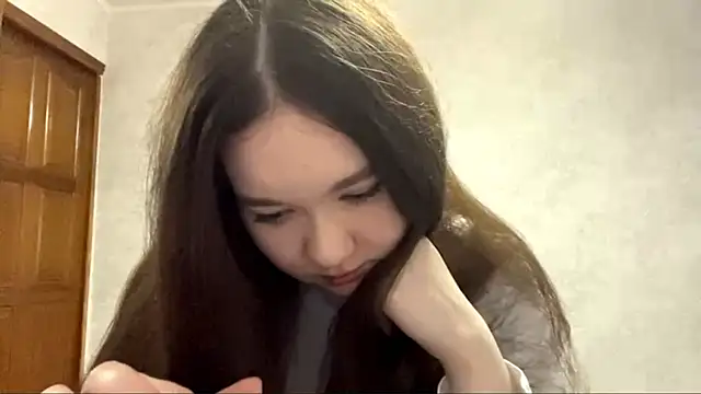 Pikmigirl18 online show from 21, 9, 2025