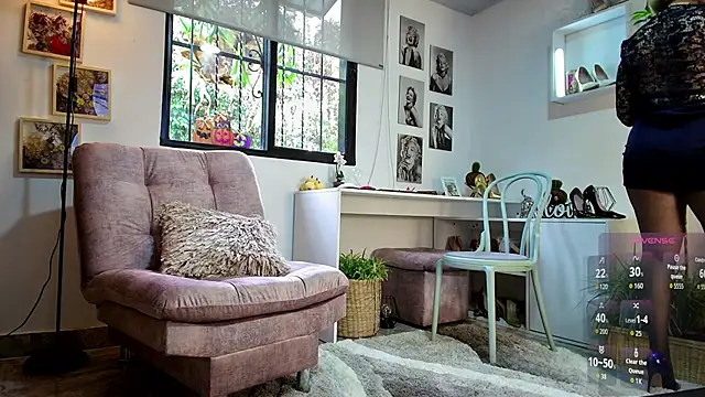 Snapshot of mrs_edha chatting on 22, 10, 2025 mrs edha online show from 22, 10, 2025