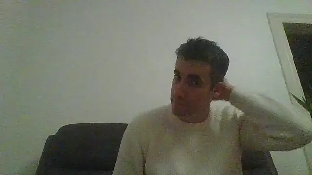 Snapshot of JulioIsHere4you chatting on 6, 11, 2025 JulioIsHere4you online show from 6, 11, 2025