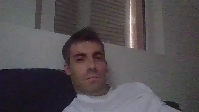 Snapshot of JulioIsHere4you chatting on 8, 11, 2025 JulioIsHere4you online show from 8, 11, 2025