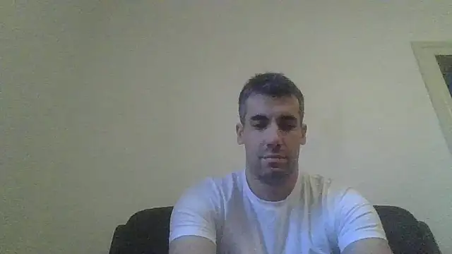 Snapshot of JulioIsHere4you chatting on 12, 10, 2025 JulioIsHere4you online show from 12, 10, 2025