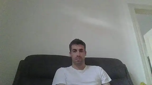 Snapshot of JulioIsHere4you chatting on 4, 10, 2025 JulioIsHere4you online show from 4, 10, 2025