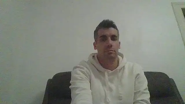 Snapshot of JulioIsHere4you chatting on 14, 10, 2025 JulioIsHere4you online show from 14, 10, 2025