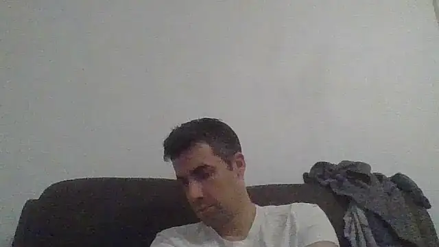 Snapshot of JulioIsHere4you chatting on 23, 11, 2025 JulioIsHere4you online show from 23, 11, 2025