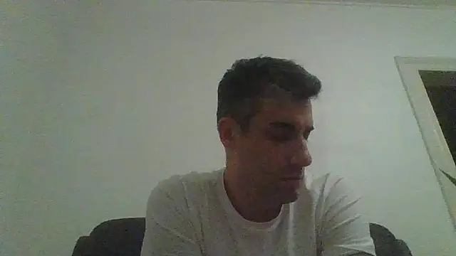 Snapshot of JulioIsHere4you chatting on 1, 11, 2025 JulioIsHere4you online show from 1, 11, 2025