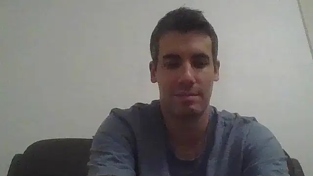 Snapshot of JulioIsHere4you chatting on 15, 11, 2025 JulioIsHere4you online show from 15, 11, 2025
