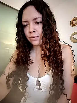 RubyStrong online show from 1, 2, 2026