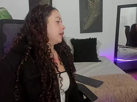 RubyStrong online show from 5, 11, 2025