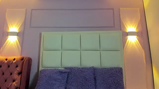 Bella Sumers online show from 2, 4, 2026