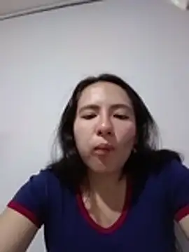 Bella Sumers online show from 28, 4, 2026