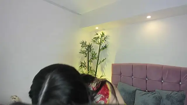 Bella Sumers online show from 16, 7, 2026