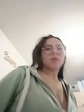 Bella Sumers online show from 18, 5, 2026