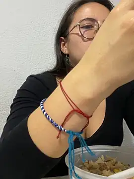 Bella Sumers online show from 15, 5, 2026