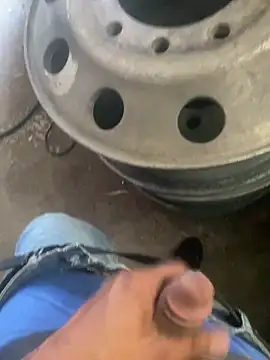 Chico031289 online show from 11, 2, 2026