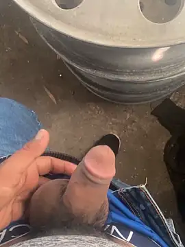 Chico031289 online show from 2, 2, 2026