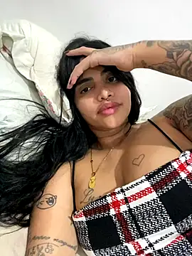 Snapshot of danilyns chatting on 2, 10, 2025 danilyns online show from 2, 10, 2025