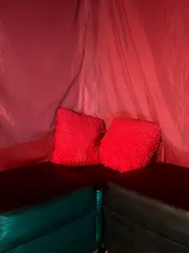 Snapshot of Dark_chanel chatting on 25, 10, 2025 Dark chanel online show from 25, 10, 2025