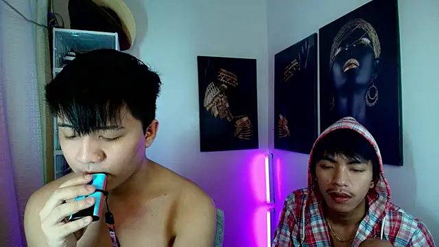 Snapshot of KentAivan chatting on 9, 10, 2025 KentAivan online show from 9, 10, 2025