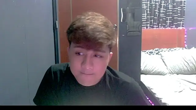 Snapshot of KentAivan chatting on 4, 2, 2026 KentAivan online show from 4, 2, 2026