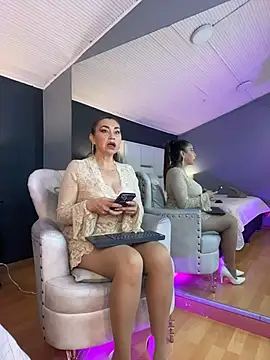 Samantha Milf   online show from 26, 11, 2025