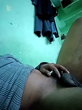 Snapshot of sexy_couple_38 chatting on 30, 11, 2025 sexy couple 38 online show from 30, 11, 2025