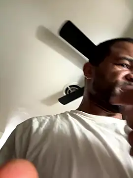 Snapshot of kingtaydo chatting on 19, 1, 2026 kingtaydo online show from 19, 1, 2026