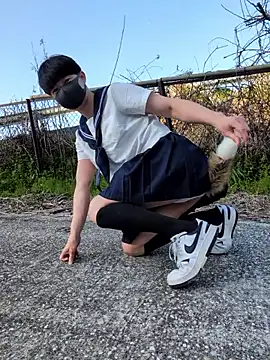 Snapshot of shin_brief chatting on 11, 4, 2026 shin brief online show from 11, 4, 2026