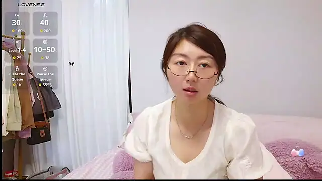Snapshot of Diva_VVN chatting on 25, 6, 2026 Diva VVN online show from 25, 6, 2026