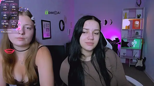 Snapshot of melani_bumm chatting on 3, 10, 2025 melani bumm online show from 3, 10, 2025