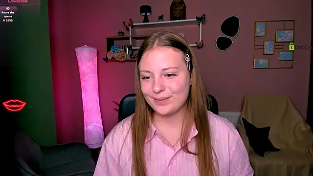 Snapshot of melani_bumm chatting on 19, 11, 2025 melani bumm online show from 19, 11, 2025