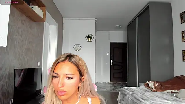 Anya Belle online show from 25, 9, 2025