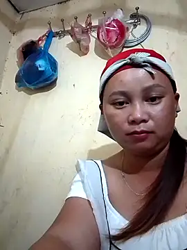 -Kitty-92 online show from 13, 10, 2025