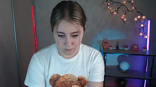 Snapshot of Milka_kamila chatting on 11, 6, 2026 Milka kamila online show from 11, 6, 2026