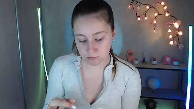 Snapshot of Milka_kamila chatting on 12, 6, 2026 Milka kamila online show from 12, 6, 2026