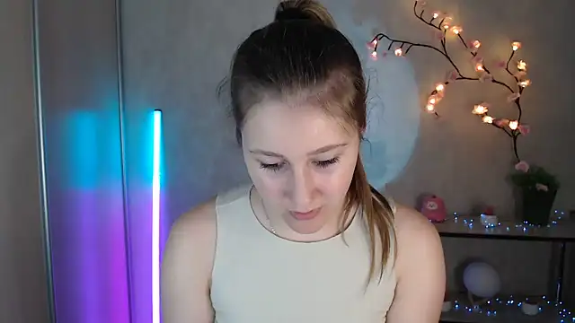 Snapshot of Milka_kamila chatting on 18, 6, 2026 Milka kamila online show from 18, 6, 2026