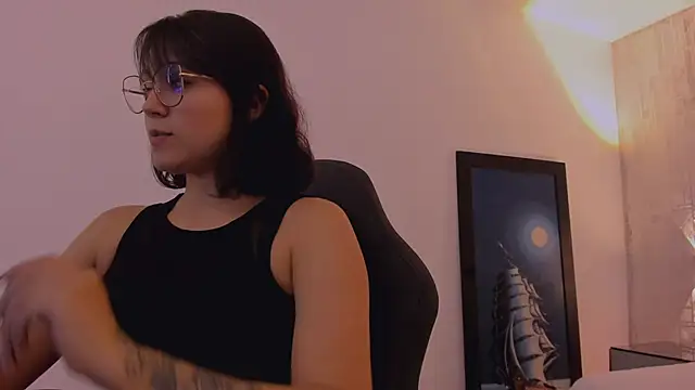 AnnaraLein online show from 19, 12, 2025