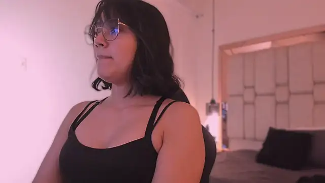 AnnaraLein online show from 3, 12, 2025